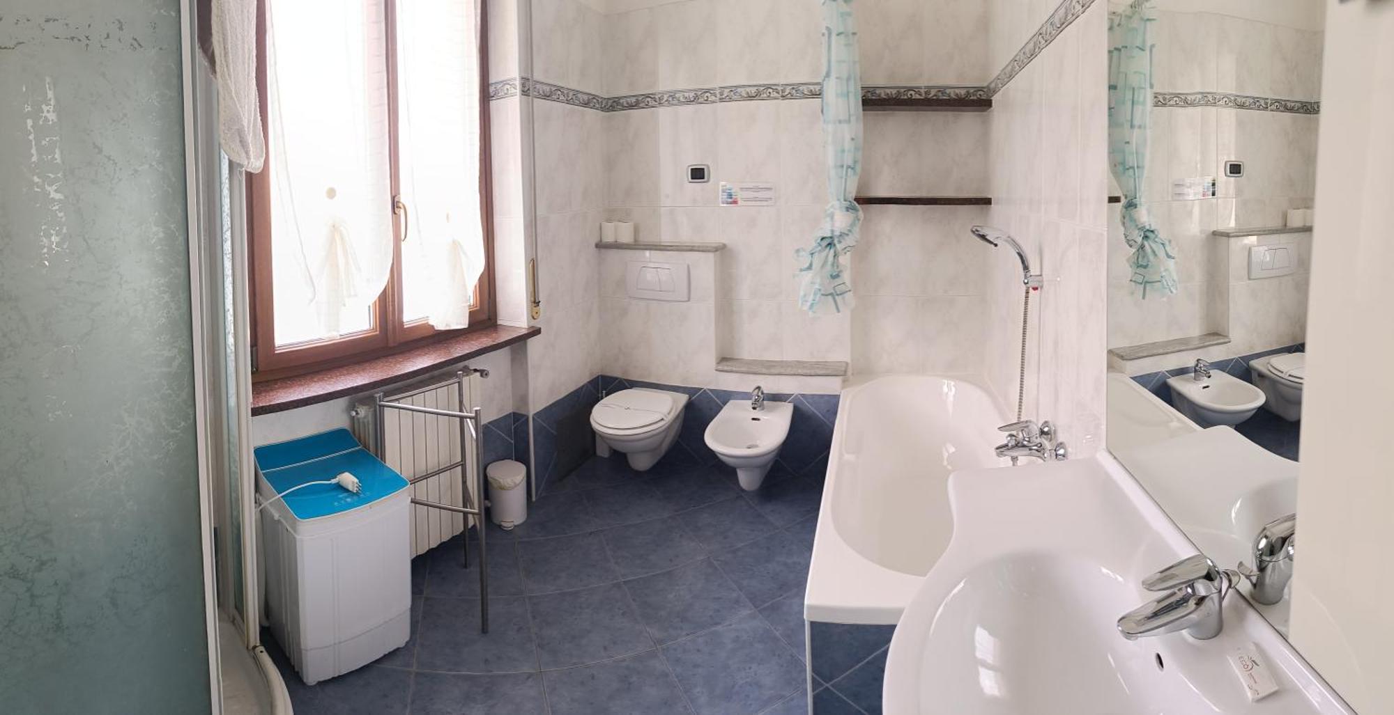 Affittacamere Valchiavenna - Foresteria Lombarda Con Parcheggio Privato Sul Posto! Apprezzata Gestione Familiare Dal 2012, Qualita-Prezzo Top! "Guest-House With Private Parking On Site! Appreciated Family Management Since 2012, Quality-Price Top!" Exterior photo