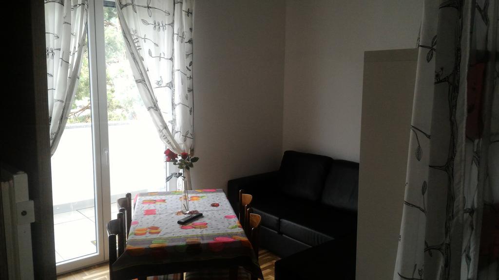 Affittacamere Valchiavenna - Foresteria Lombarda Con Parcheggio Privato Sul Posto! Apprezzata Gestione Familiare Dal 2012, Qualita-Prezzo Top! "Guest-House With Private Parking On Site! Appreciated Family Management Since 2012, Quality-Price Top!" Exterior photo