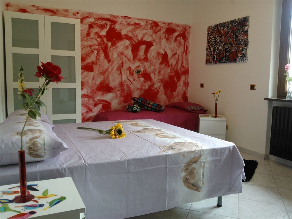 Affittacamere Valchiavenna - Foresteria Lombarda Con Parcheggio Privato Sul Posto! Apprezzata Gestione Familiare Dal 2012, Qualita-Prezzo Top! "Guest-House With Private Parking On Site! Appreciated Family Management Since 2012, Quality-Price Top!" Exterior photo